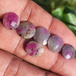 Natürliche weiße Zoisit-Mix-Form Rosecut Loser Edelstein Weißer Zoisit-loser Stein, natürlicher Edelstein (22 Karat)