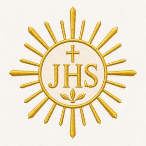 以下が含まれることがあります： 中央に金色のJHSの文字、その上に小さな金の十字架、下に三つ葉のモチーフが刺繍された円形の白いワッペン。デザインは、放射状に伸びる尖った光線を持つ金色のサンバーストの縁取りで囲まれています。