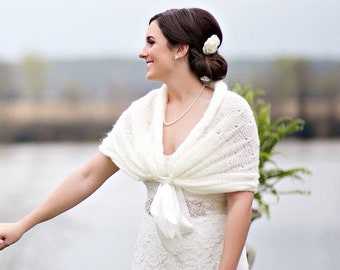 Rustic Wedding Shawl, Bridal Bolero, Romantic Wedding Wrap, Wedding Cape, Ivory Shawl, Bridal Wrap, Winter Wedding Shawl, Knit Capelet Cape