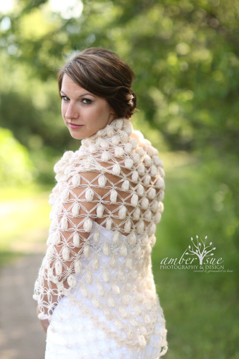 Ivory Bridal Shawl Bridal Cape Champagne Bridal Shrug Bridal Capelet Winter wedding Wrap Wedding Shrug,Bridal Cover up Bridal Bolero