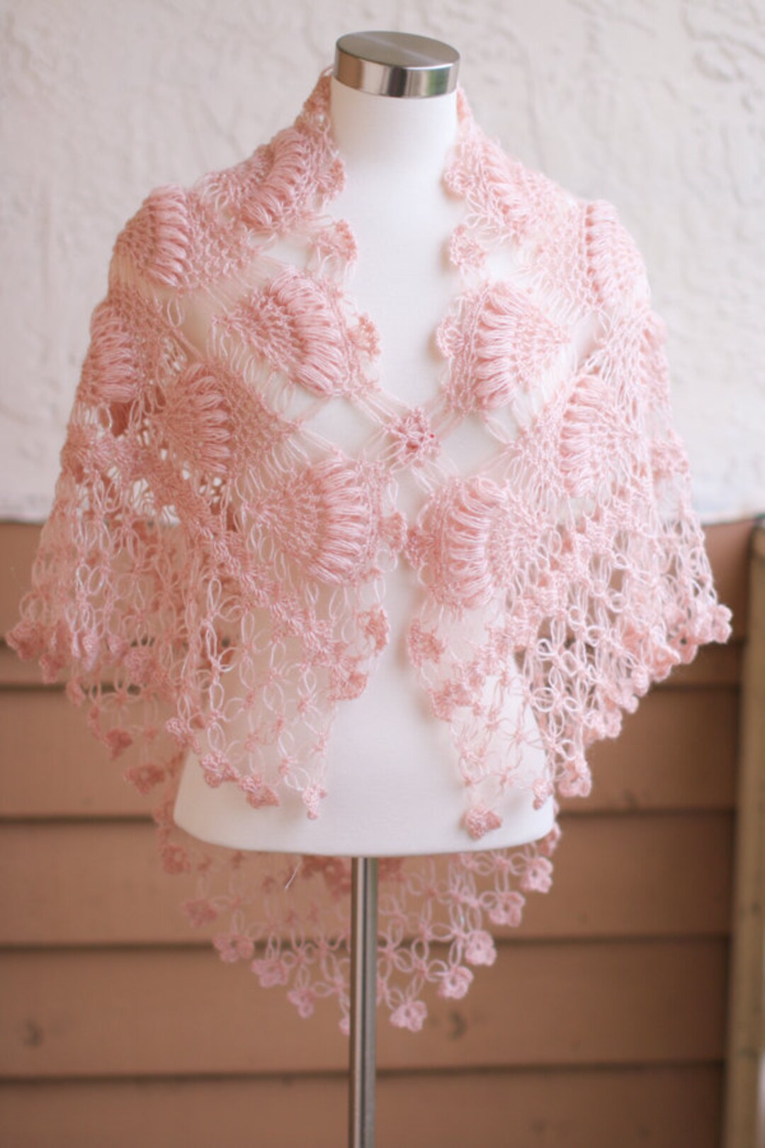 shawl for pink dress
