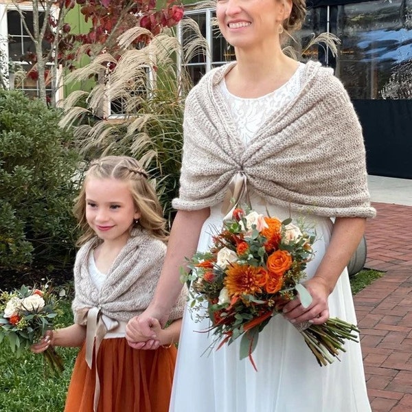 Boléro Flower Girl, Châle Flower Girl, Châle de mariage, Châle de mariée, Couverture de fille de fleur, Haussement d’épaules de fille de fleur, Cape de mariage, Cape de mariée