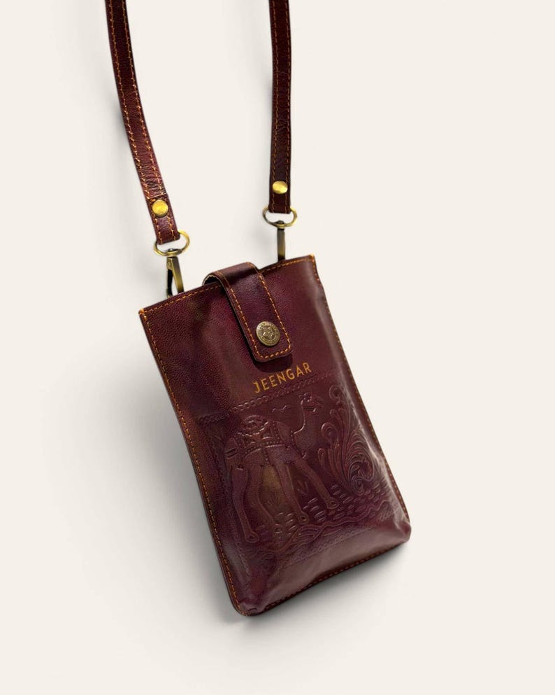 The Osian Mobile Sling, a wearable piece of Thar Desert artistry