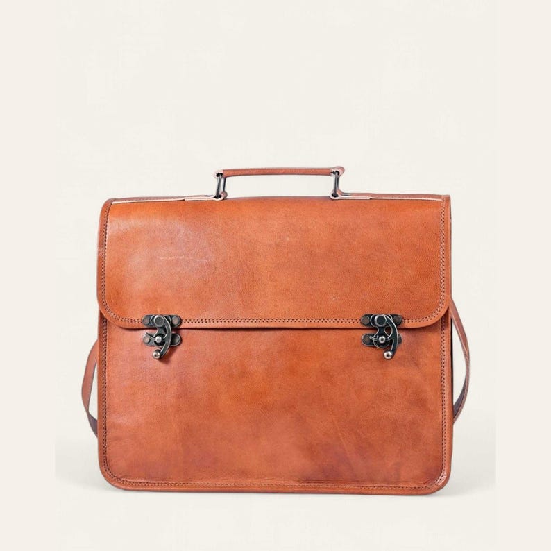 The Jodhpur Messenger, handcrafted leather messenger, front view