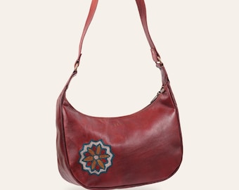 Hobo Shoulder Bag in Certified Real Leather, Deep Cherry, Hadi