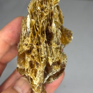 124g Raw Golden Selenite Desert Rose Crystal Cluster, Natural Honey Gypsum Rosette, Manisa Turkey Origin