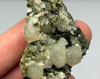 35g Natürlicher Epidot & Quarz Cluster - Hochwertiges Kristallmuster - Hakkari, Türkei