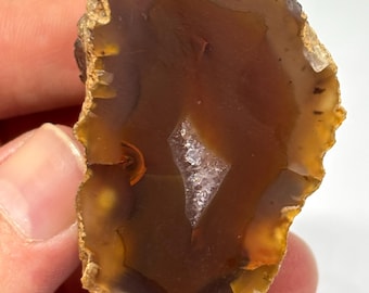 62 Gramm rohes Ankara Achat - natürlicher unpolierter türkischer Achat mit Kristallgeode