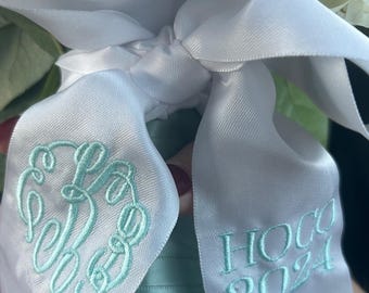 Spersonalizowana haftowana wstążka do bukietu z 2026 r., Bukiet, Bal Studniówkowy, HOCO, Wstążka z imieniem, Owijka na bukiet z butonierki do tańca szkolnego, Wstążka kwiatowa, Monogram