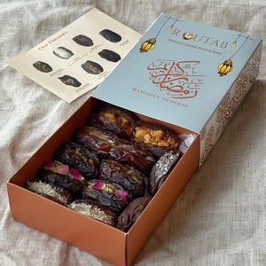 Ramadan Handcrafted Medjool Dates Box – Belgian Chocolate & Roasted Nuts, Guilt-Free Treat