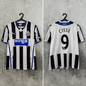 Camisa de futebol vintage do Newcastle United, modelo titular, número 9, Cisse, da Puma, tamanho G (L), anos 2000 imagem 1