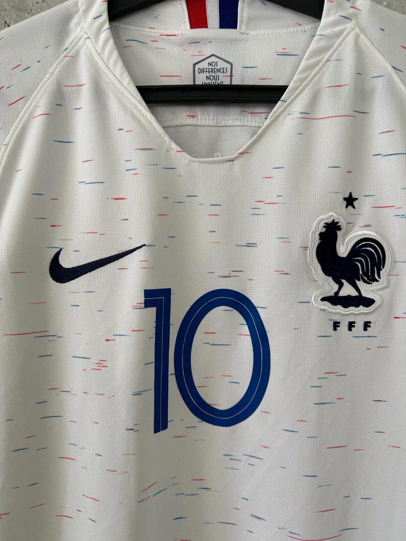 Frankrike VM Bortatröja #10 Mbappé Nike Landslagströja Storlek S bild 3