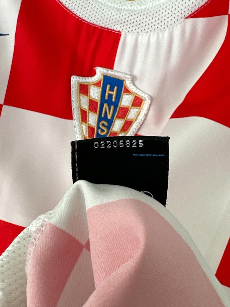 Vintage Croatia 2004 2005 Home Football Jersey Nike Shirt Size M image 9