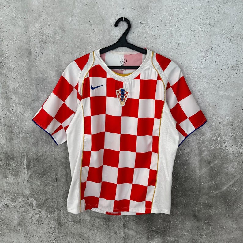 Vintage Croatia 2004 2005 Home Football Jersey Nike Shirt Size M image 1