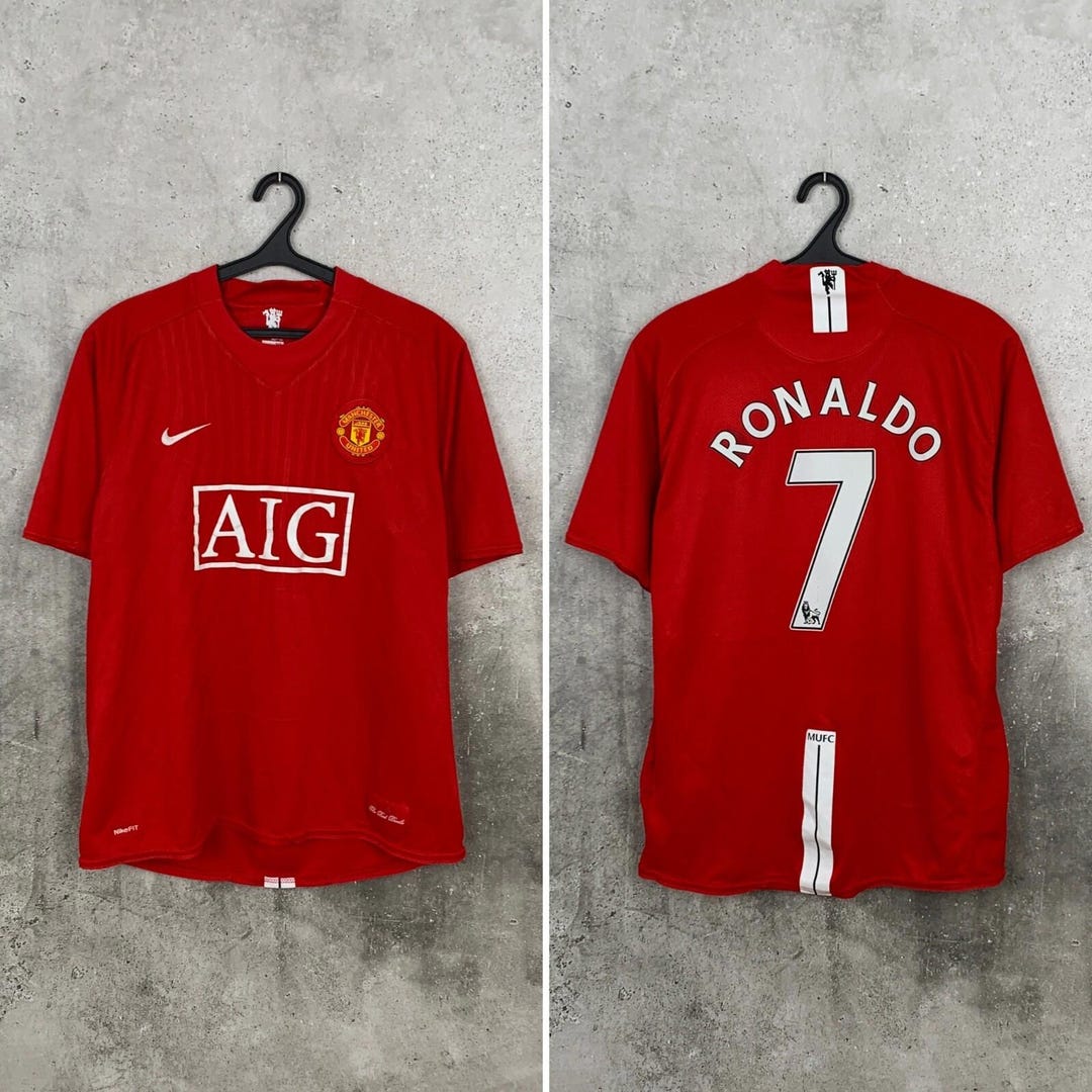 Vintage 2000's Manchester United Home Football Shirt #7 Ronaldo