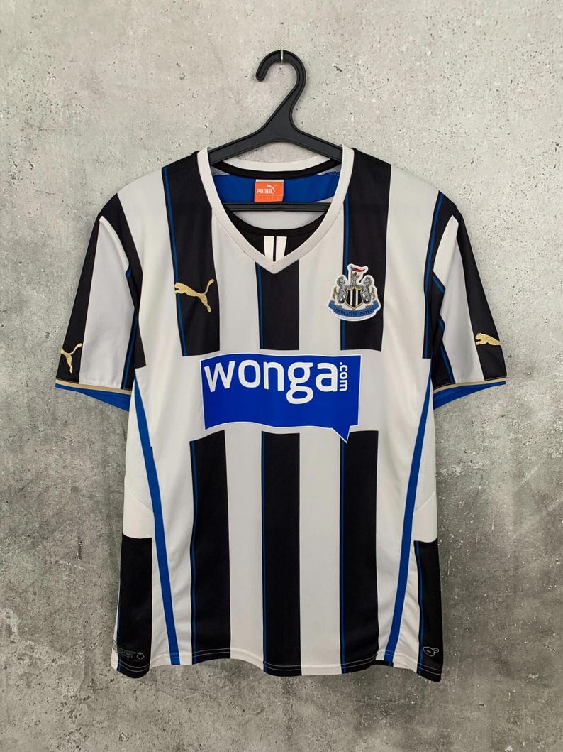 Camisa de futebol vintage do Newcastle United, modelo titular, número 9, Cisse, da Puma, tamanho G (L), anos 2000 imagem 2