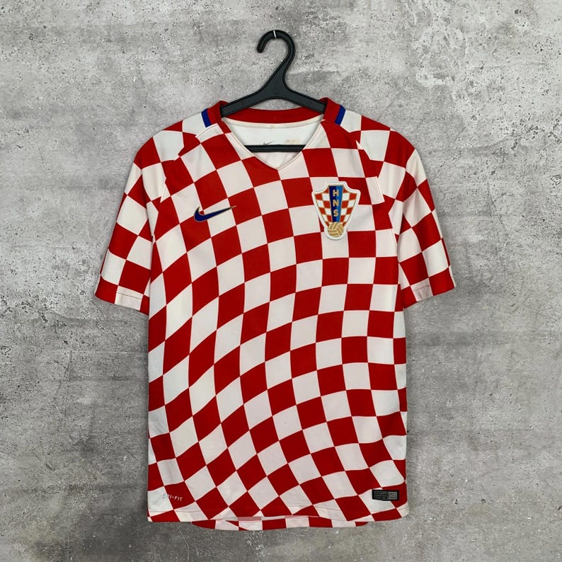 Camiseta de fútbol de Croacia de la década de 2000, marca Nike, talla M. imagen 1