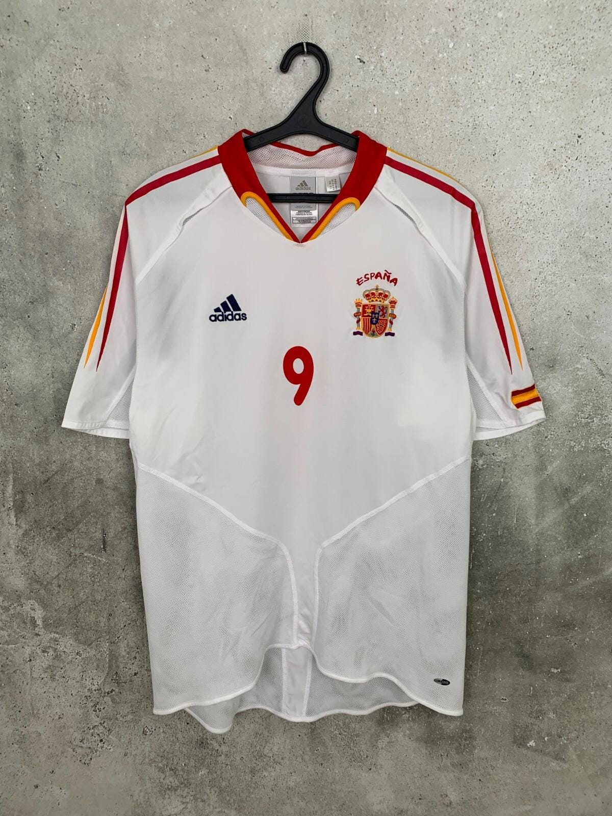 Vintage 2004/2006 Spain Away Football Shirt #9 Torres Adidas