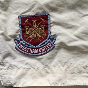Vintage 2001/2003 West Ham United Fußball Shorts Fila Größe XS Bild 2