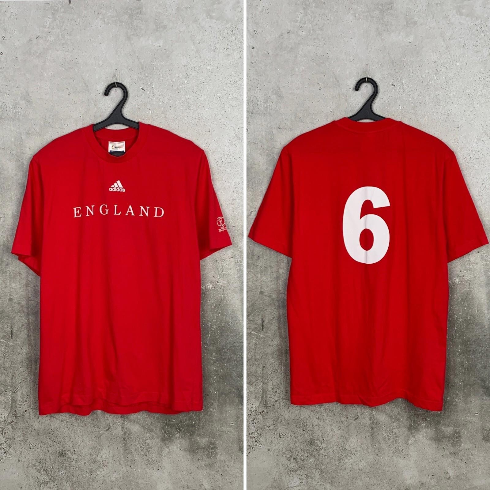 ウェア ENGLAND FOOTBALL JERSEY WORLD CUP 2002 Vintage 2002 England World Cup Football Shirt #6 Campbell Adidas