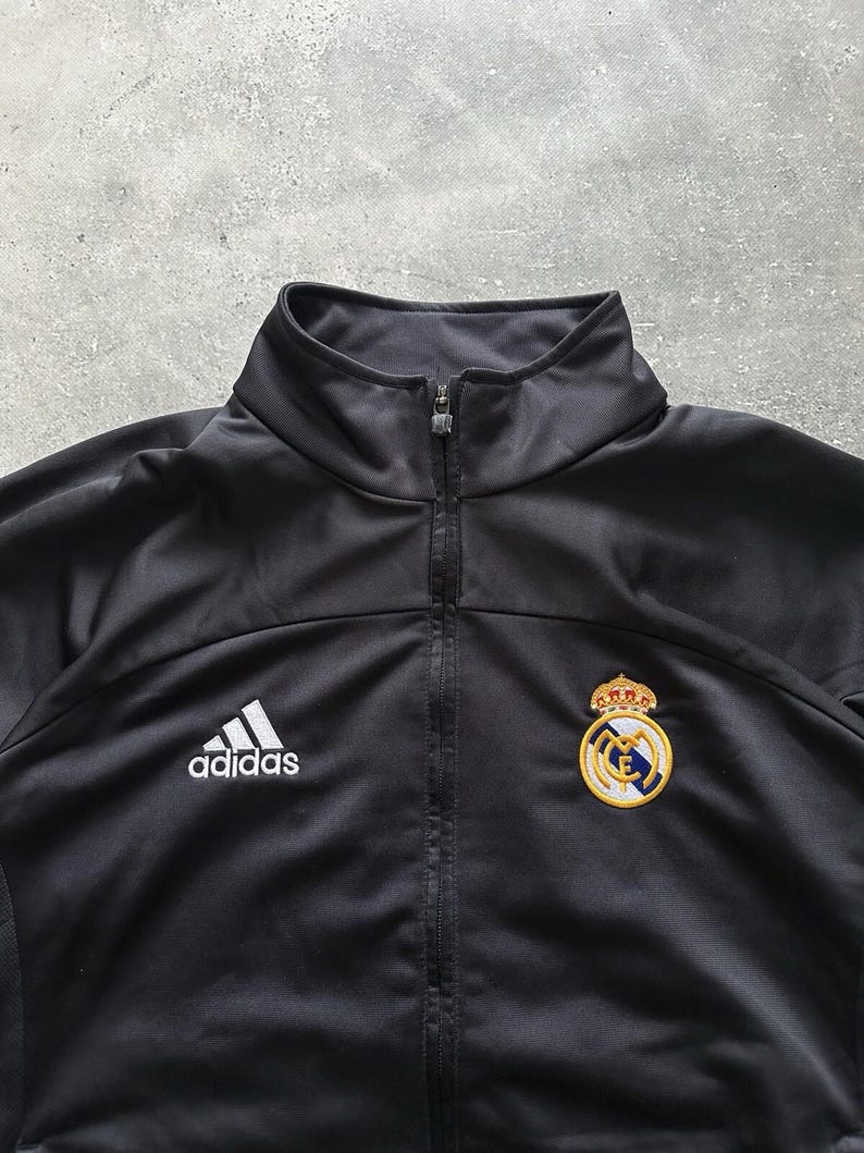 Kurtka treningowa Realu Madryt z rocznika 2001/2002 Adidas, rozmiar L zdjęcie 2