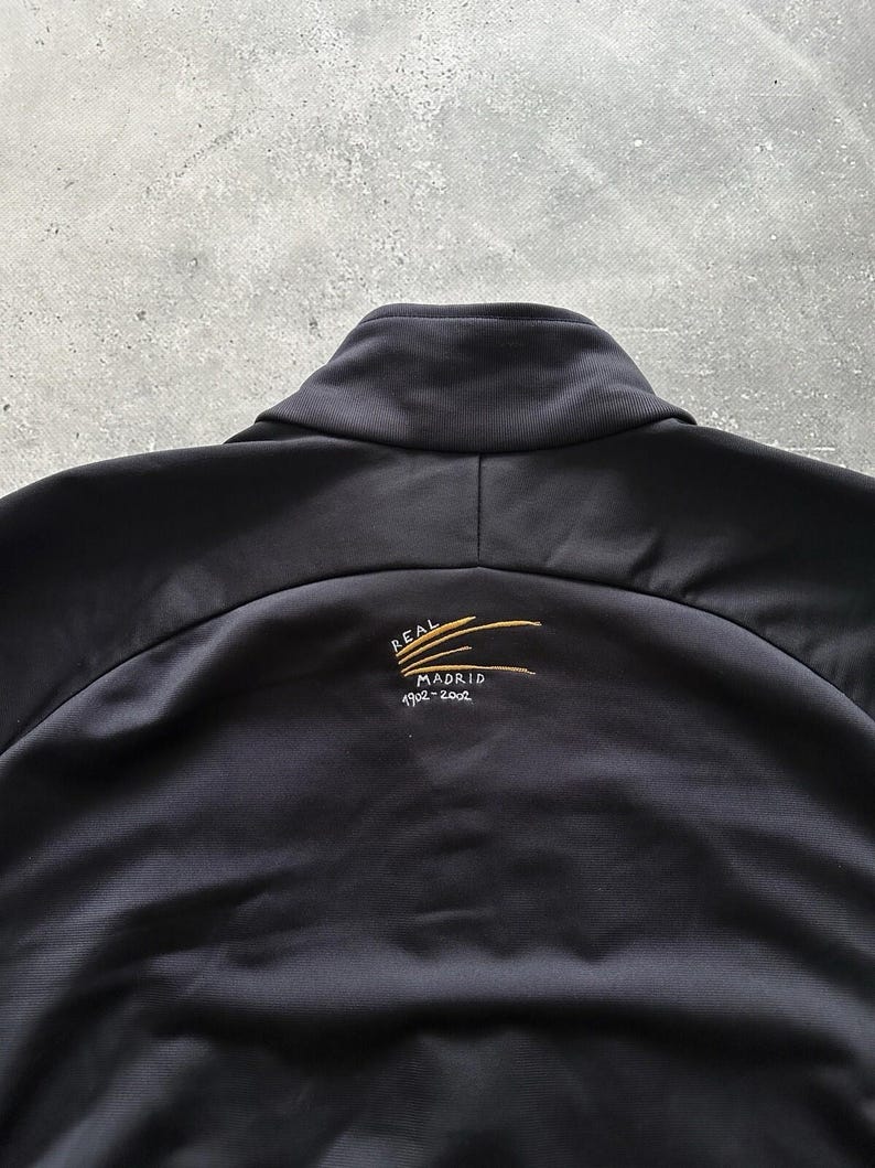 Kurtka treningowa Realu Madryt z rocznika 2001/2002 Adidas, rozmiar L zdjęcie 5