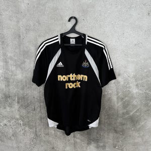 Vintage 2005/2006 Newcastle United Training Football Shirt Adidas Track Jersey Size S image 1