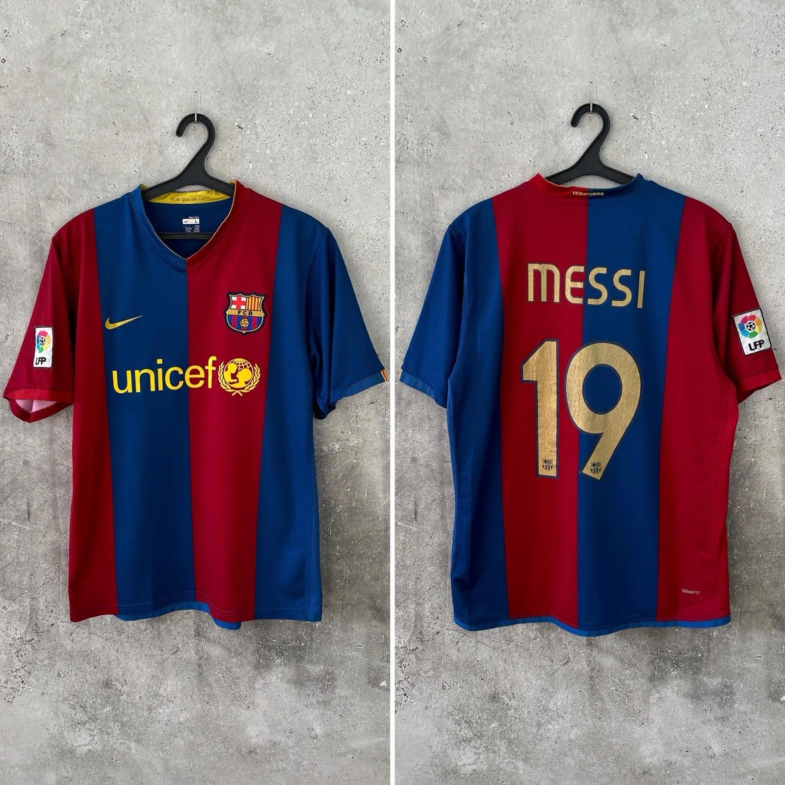 19 Messi - Etsy