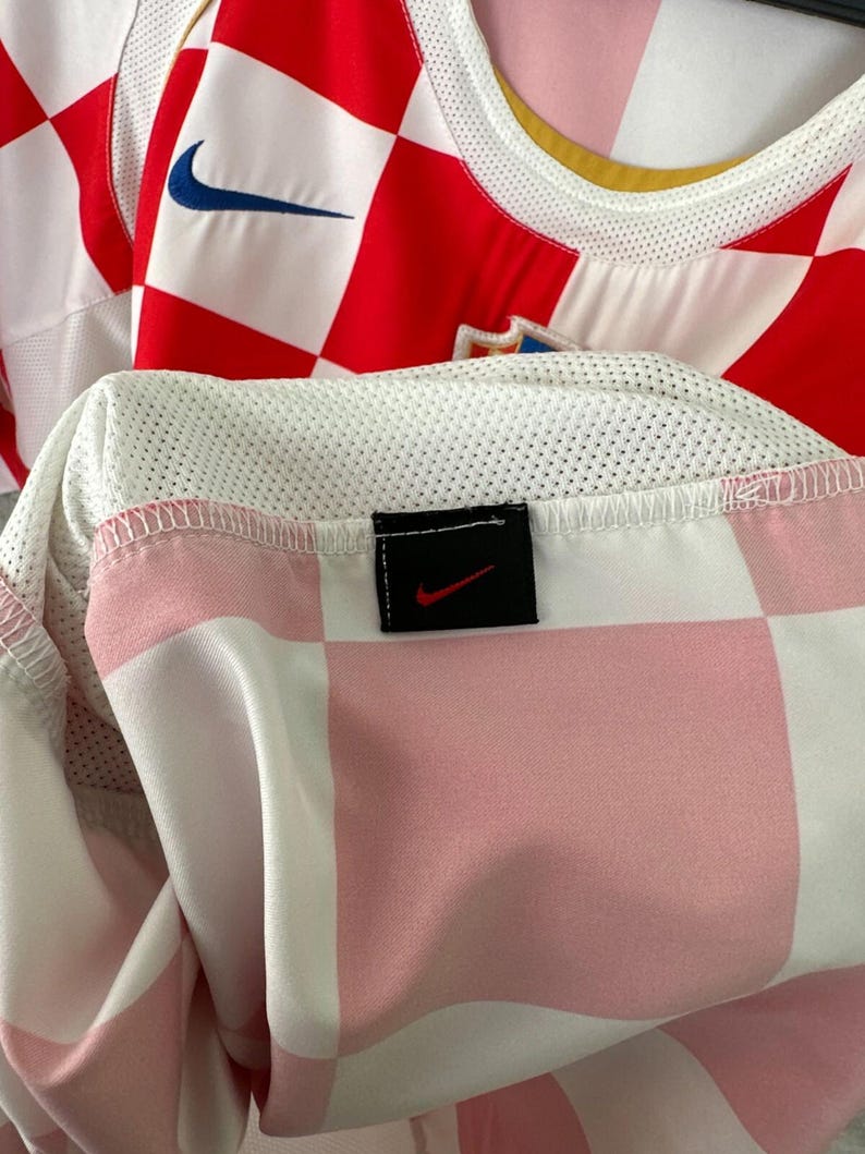 Vintage Croatia 2004 2005 Home Football Jersey Nike Shirt Size M image 8