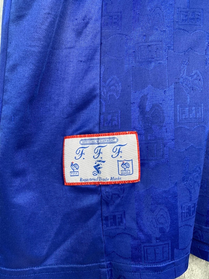 Camiseta de fútbol de la selección francesa de local, temporada 1996/1998, marca Adidas, talla M. imagen 4