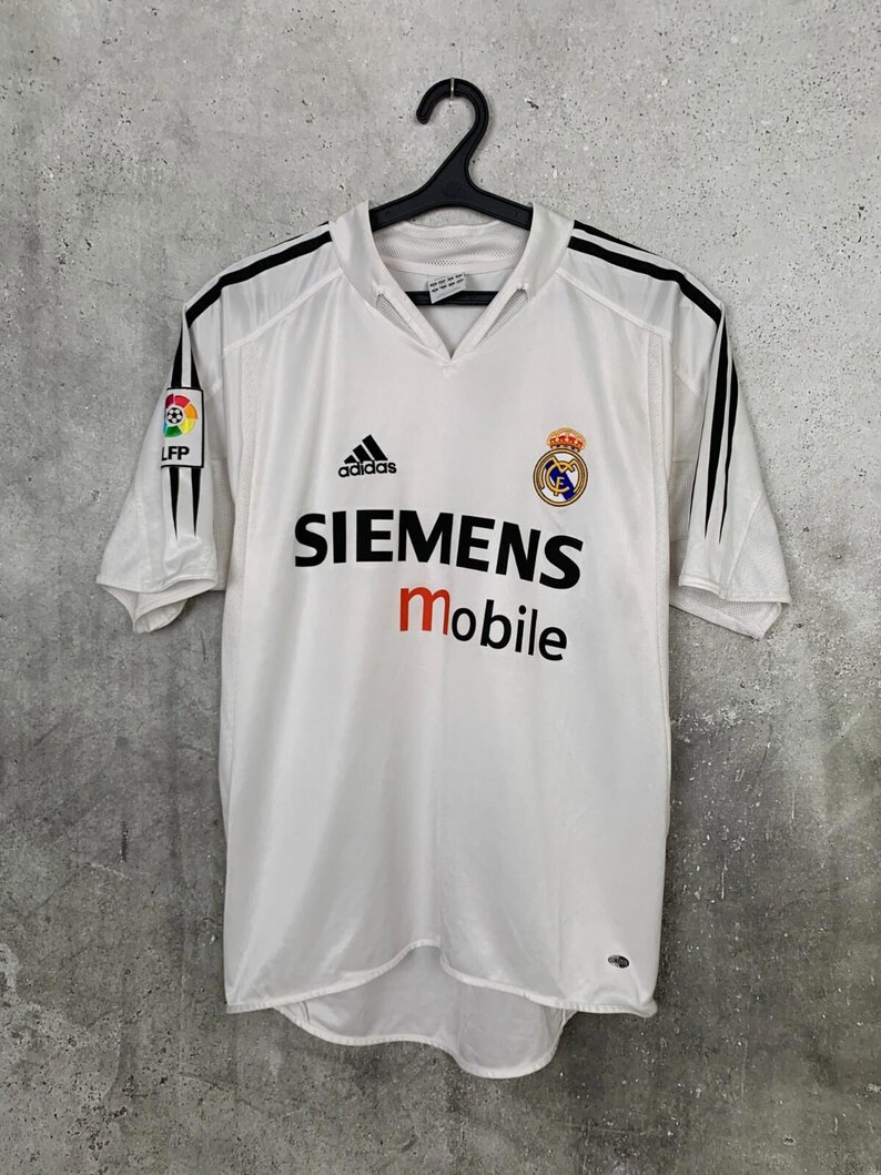 Vintage 2004/2005 Real Madrid Home Football Shirt #23 Beckham Adidas Jersey Size S image 2