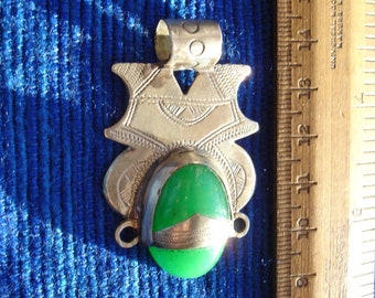 goddess earrings set agate beads Niger Tuareg hand engraved tested silver necklace