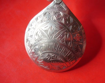 Moroccan Tuareg style round hand engraved pendant  L9 cm