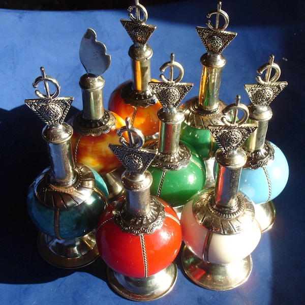 Recipiente redondo vacío de resina para delineador de ojos kohl marroquí con soporte - VARIOS H10 cm