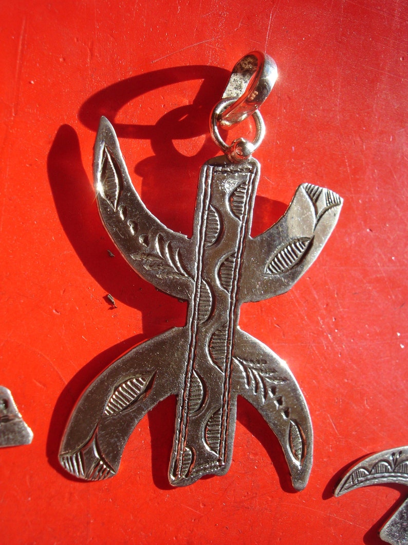 SILVER Moroccan hand engraved zeed free man Tifinagh Amazigh alphabet pendant VARIOUS designs L45 mm Scallop arms + legs