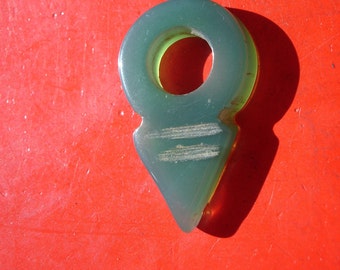 Mauritani Tuareg hand engraved agate green tanfout pendant   L30 mm