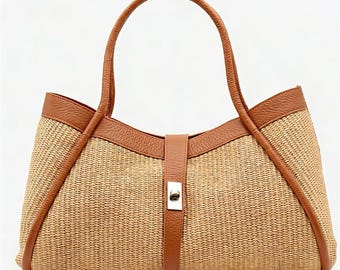 Gewebte Basttasche mit Echtlederbesatz, elegant und geräumig, perfekt für den Sommer, das Meer, die Stadt und den eleganten Alltagsgebrauch.