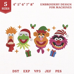 Può includere: Disegno per ricamo a macchina con quattro personaggi Muppet che indossano accessori natalizi, tra cui cappelli da Babbo Natale e sciarpe. Il testo recita 5 SIZES 4" 5" 6" 7" 8" EMBROIDERY DESIGN FOR MACHINES, con i formati DST, EXP, VP3, JEF, PES.