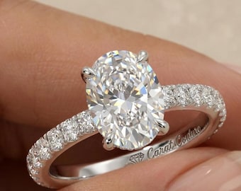 Oval Form Lab gewachsen Diamant-Verlobungsring | Versteckter Heiligenschein mit runden Diamanten | IGI-zertifiziert | 10k 14k 18k Gold, Platin & Silber