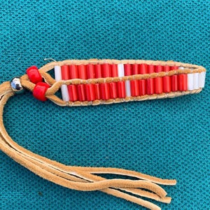 Glass Wampum Bracelet B-102