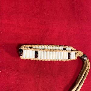 ガラスのワンプムブレスレット