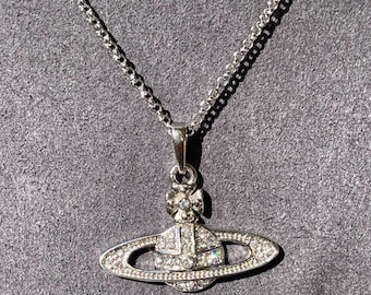 Vivienne Westwood Gold Triple Pearl Choker Necklace - Etsy 日本