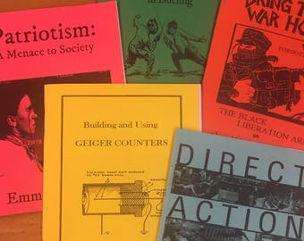 Zine Grab Bag #1 | Samizdat | Anarkism | Gör-det-själv | Direkt handling | Politik | Subversiv | Underjordisk litteratur