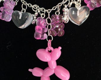 Rosa Gummibärchen Charm Halskette | Handgemachte Y2K Statement Schmuck, Ballon Hund Akzent