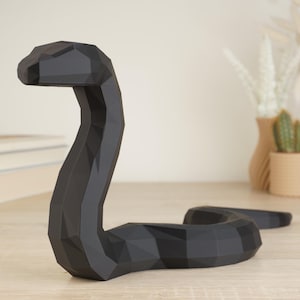 Ormfigur – Lågpolystaty av vilda djur, modern 3D-tryckt dekoration, present till djur- och naturälskare