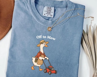 Camiseta de trabajo para paisajista "Ganso fuera a cortar el césped" Comfort Colors®