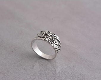 Sterlingzilveren wervelring, vintage boho-band voor dames en heren, 925 zilveren statementring, handgemaakte geoxideerde tribale ring, ring in antieke stijl