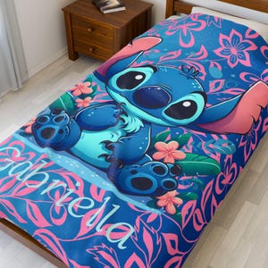 Spersonalizowany pluszowy koc ze ściegiem, spersonalizowany pled Disneyland, pościel dla dzieci