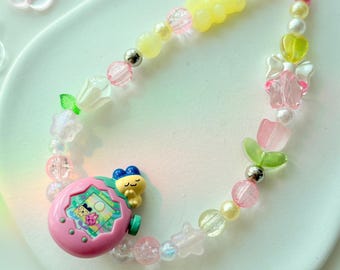 Tamagotchi Schleife Telefon Schlüsselanhänger | TamagotchiParadies | Digicams, Spielkonsolen | Y2K cybercore | trendige Nostalgiegeschenke