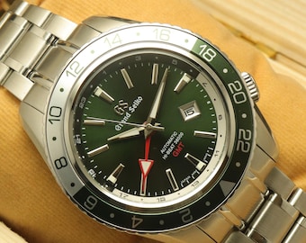 Reloj automático Grand Seiko GMT para hombre renovado. / Todo funcionando. / Reloj de acero inoxidable con esfera verde.